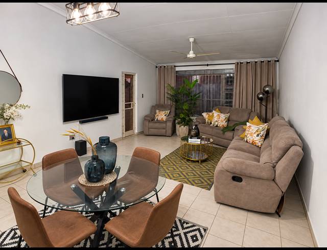 2 BEDROOM TOWNHOUSE FOR SALE IN WALDRIFT